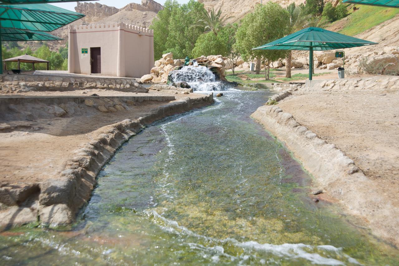 Green Mubazzarah Chalets Al Ain Bagian luar foto
