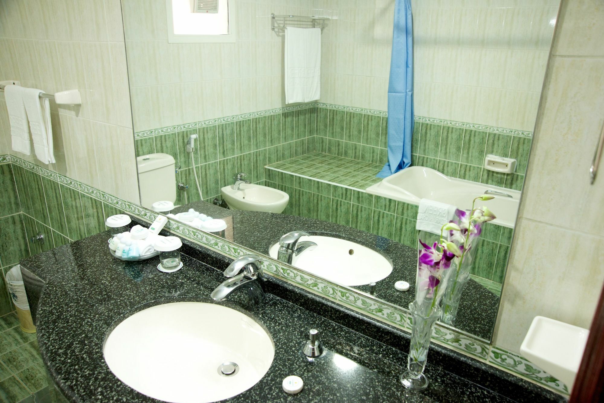 Green Mubazzarah Chalets Al Ain Bagian luar foto